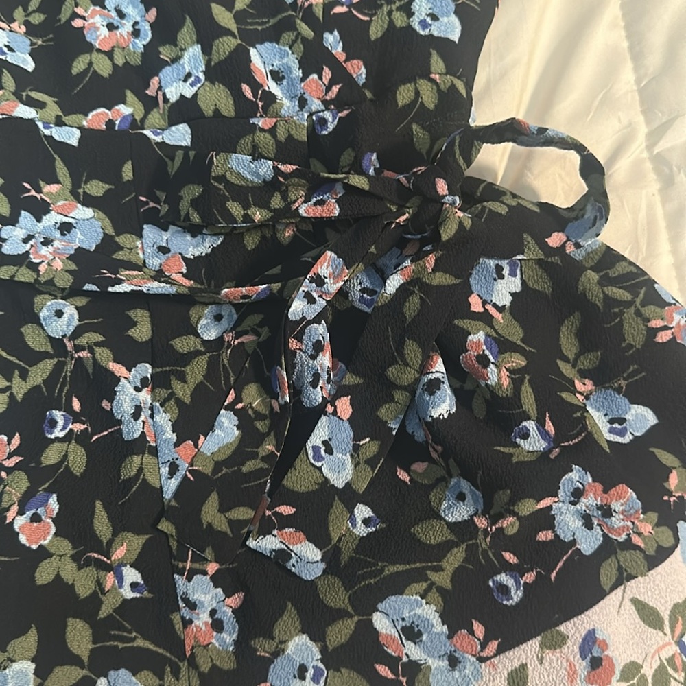 Floral Ruffle Strap Romper - Picture 3 of 5